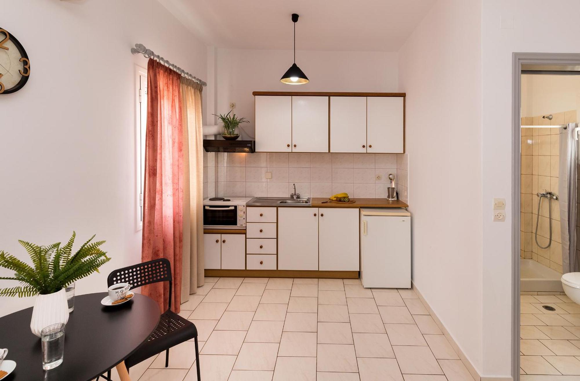 Letta'S Apartments Фінікас Екстер'єр фото