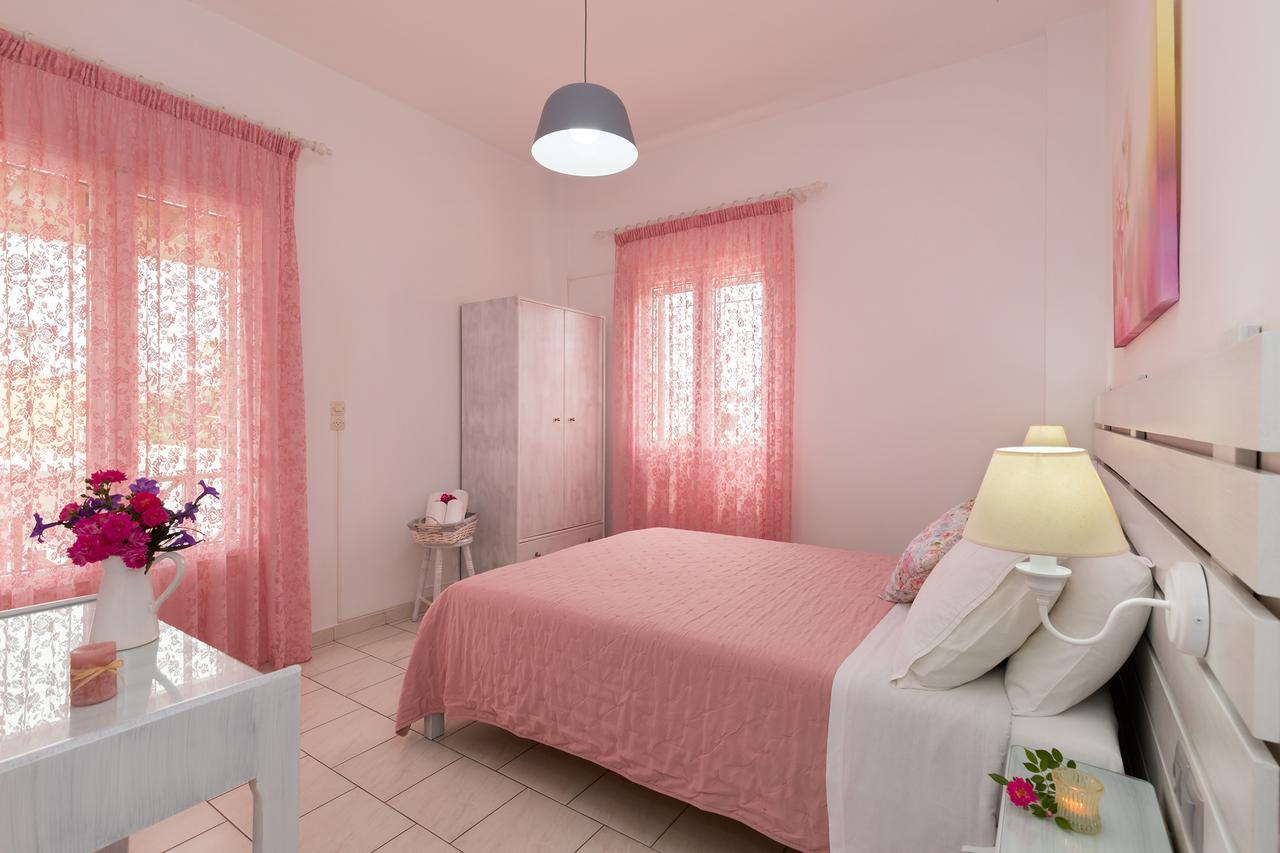 Letta'S Apartments Фінікас Екстер'єр фото